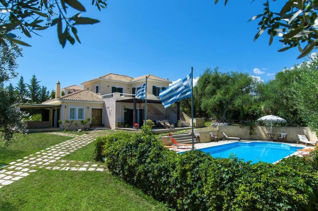 Nina Residence Planos  Bagian luar foto